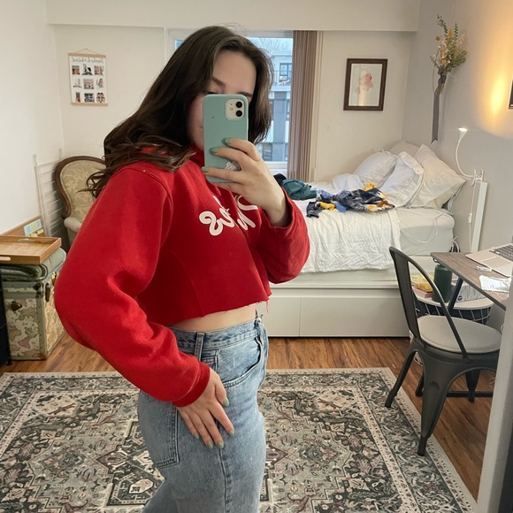 Cropped Phillies sweater - Picture 6 of 7